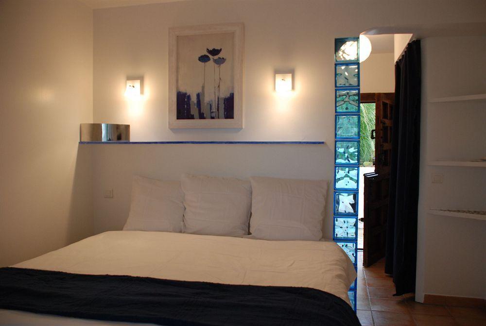 Bed and Breakfast Aloasis Grimaud Exterior foto